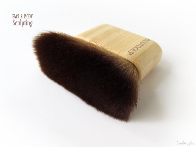 Another view of the ecoTOOLS Face & Body Sculpting Brush