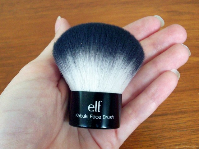 e.l.f. Studio Kabuki Face Brush
