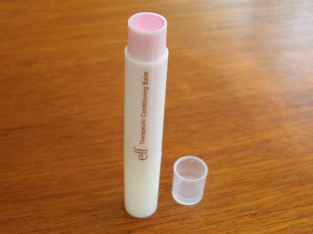 e.l.f. Therapeutic Conditioning Lip Balm in Strawberry Crème